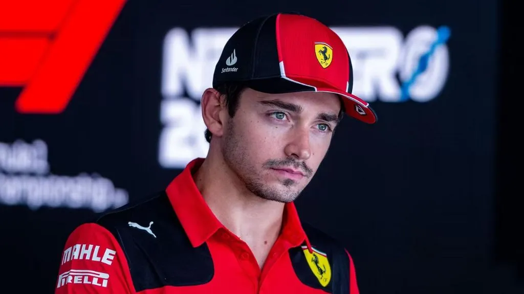  Charles Leclerc "chocado e decepcionado" com a decisÃ£o da Ferrari de contratar Lewis Hamilton