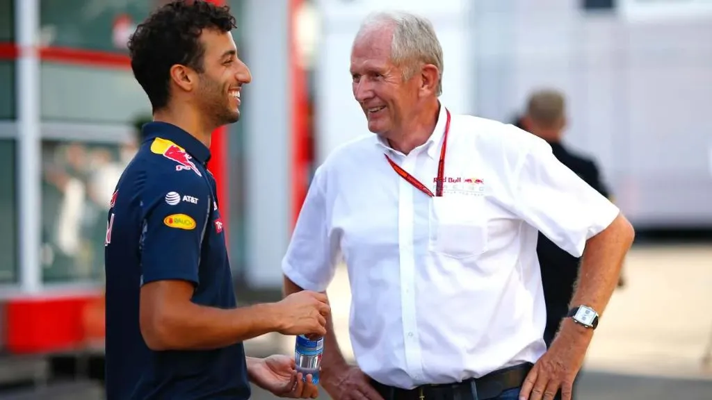 Ricciardo nÃ£o vai para a Mercedes, garante Helmut Marko: "Ele nÃ£o vai sair"