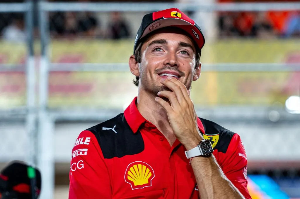 Charles Leclerc renova com a Ferrari: "O melhor estÃ¡ por vir"