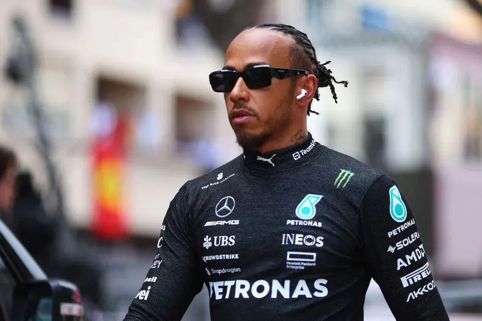 Reviravolta na F1: Hamilton na Ferrari, contrato em jogo