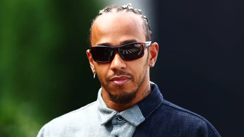 F1: Hamilton faz a primeira apariÃ§Ã£o na Mercedes desde a anÃºncio de troca para a Ferrari